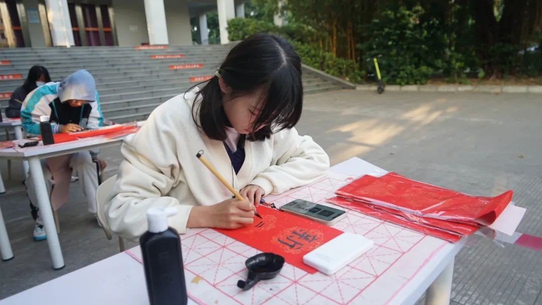 photoshow-hd-src=/f.vi?p=b588185ebfec13043b8d04253ff84dd28c264dca4e0e73684e88deec1660ca7ac648883f32ef5ef7