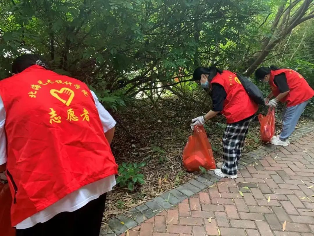 photoshow-hd-src=/f.vi?p=b588185ebfec1304e608545b6e20ad970772bab630ea81bcac1338280f1955e2c648883f32ef5ef7