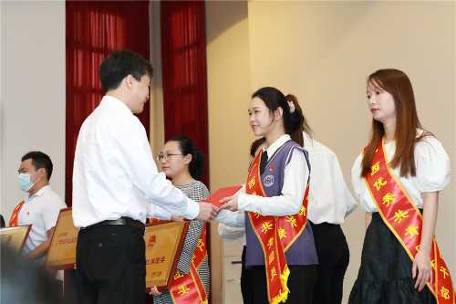 data-src=/f.vi?p=f01cf80c458156d25a4eb1a664255420108778dfcc8fb42b887b49075dfedb67f77f312d940d6d84