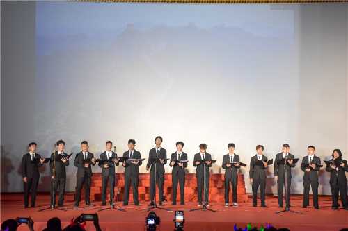 data-src=/f.vi?p=f01cf80c458156d25a4eb1a6642554201ee835343fe69340c00471ecb8c7b140f77f312d940d6d84