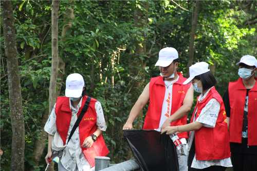 data-src=/f.vi?p=f01cf80c458156d25a4eb1a66425542027b34cc392d894b8a237484ee2876cacf77f312d940d6d84