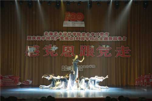 data-src=/f.vi?p=f01cf80c458156d25a4eb1a6642554203a62f4a094c74e332f79e6261d17c464f77f312d940d6d84