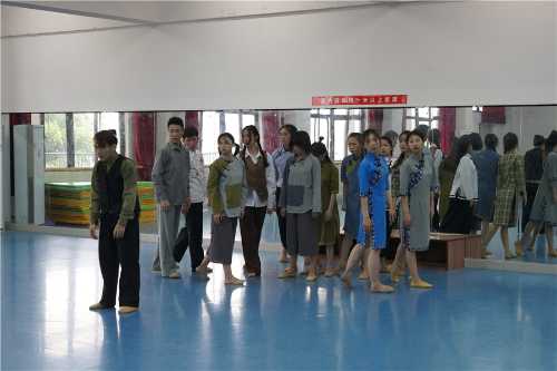 data-src=/f.vi?p=f01cf80c458156d25a4eb1a66425542050eca62fde3825934012c713da36c776f77f312d940d6d84