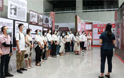 data-src=/f.vi?p=f01cf80c458156d25a4eb1a66425542064c78612ea4939476115046c7e5b1fc8f77f312d940d6d84