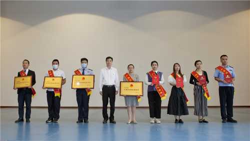 data-src=/f.vi?p=f01cf80c458156d25a4eb1a66425542084c2a4c7e5f4a91fe5ef0328b76251d1f77f312d940d6d84