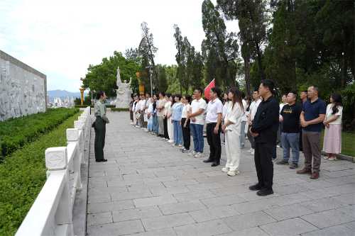 data-src=/f.vi?p=f01cf80c458156d2bb982c06dc665a4b13b289af5df982e77377bc378a2cba58b446c46b05198d91